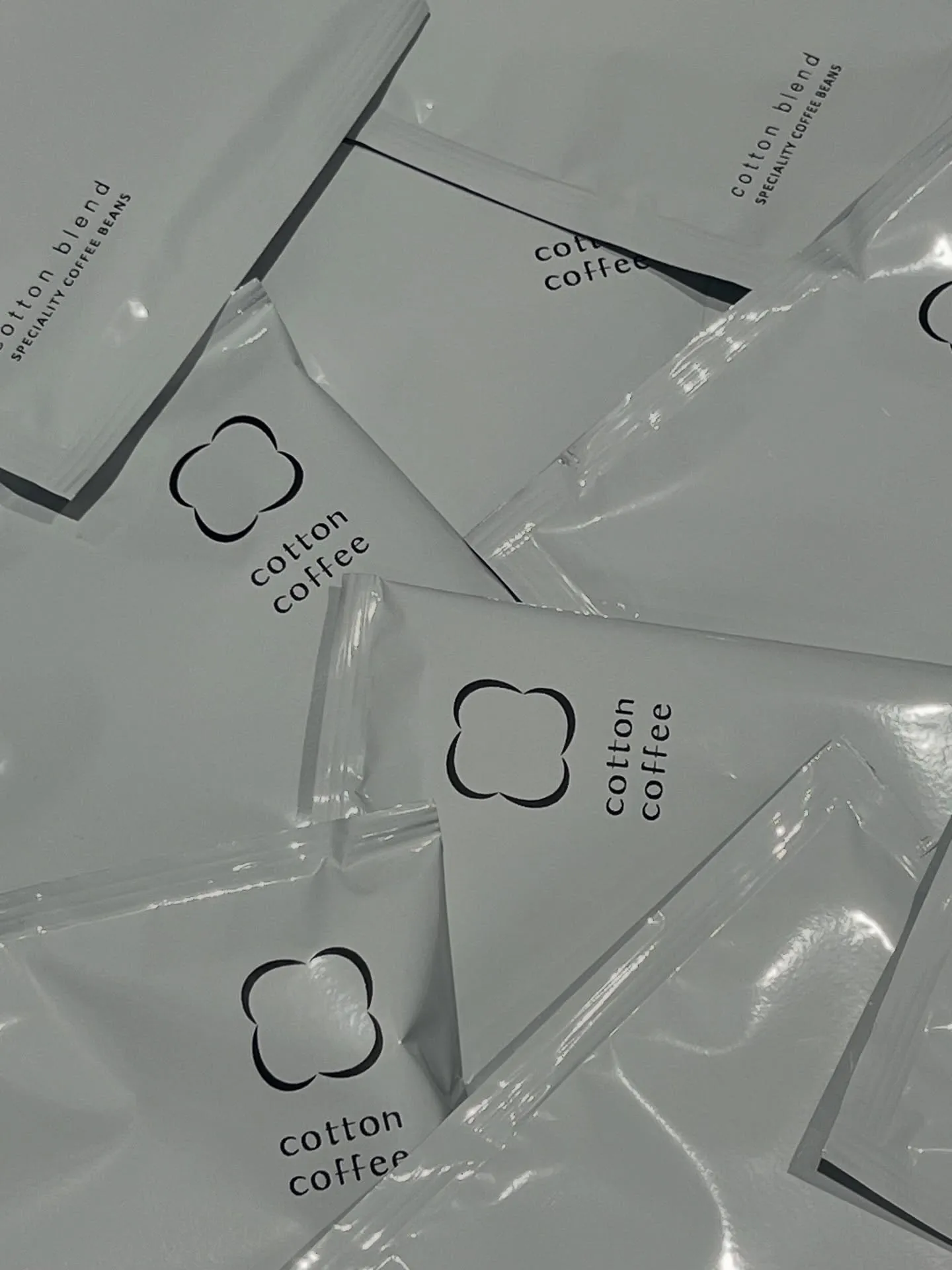 雨の日も、晴れの日も、いつもcotton coffeeを