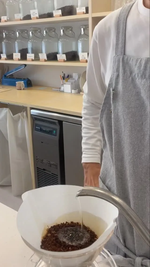冷たい牛乳珈琲を試作中。